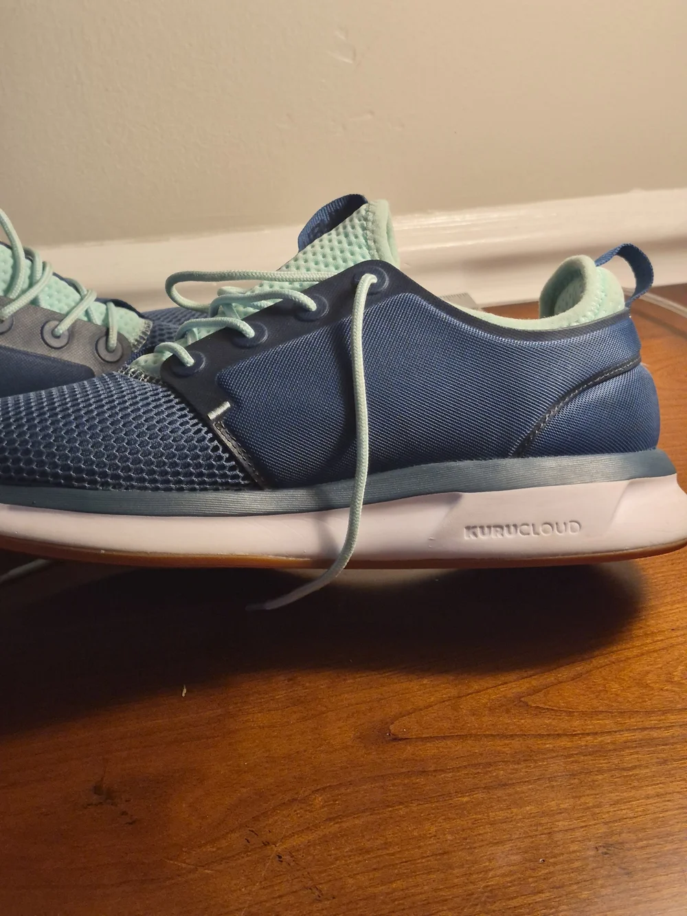 KURU Women's Navy and Mint Athletic Sneakers Size 10M